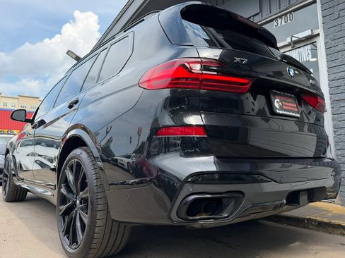 Used 2022 BMW X7 M50i w/ Dynamic Handling Package AWD/4WD image 5