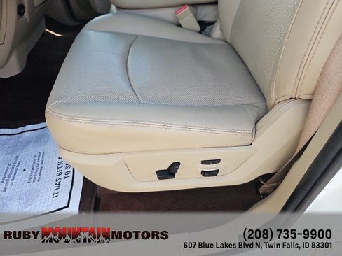 Used 2015 RAM 1500 Laramie w/ Convenience Group AWD/4WD image 11