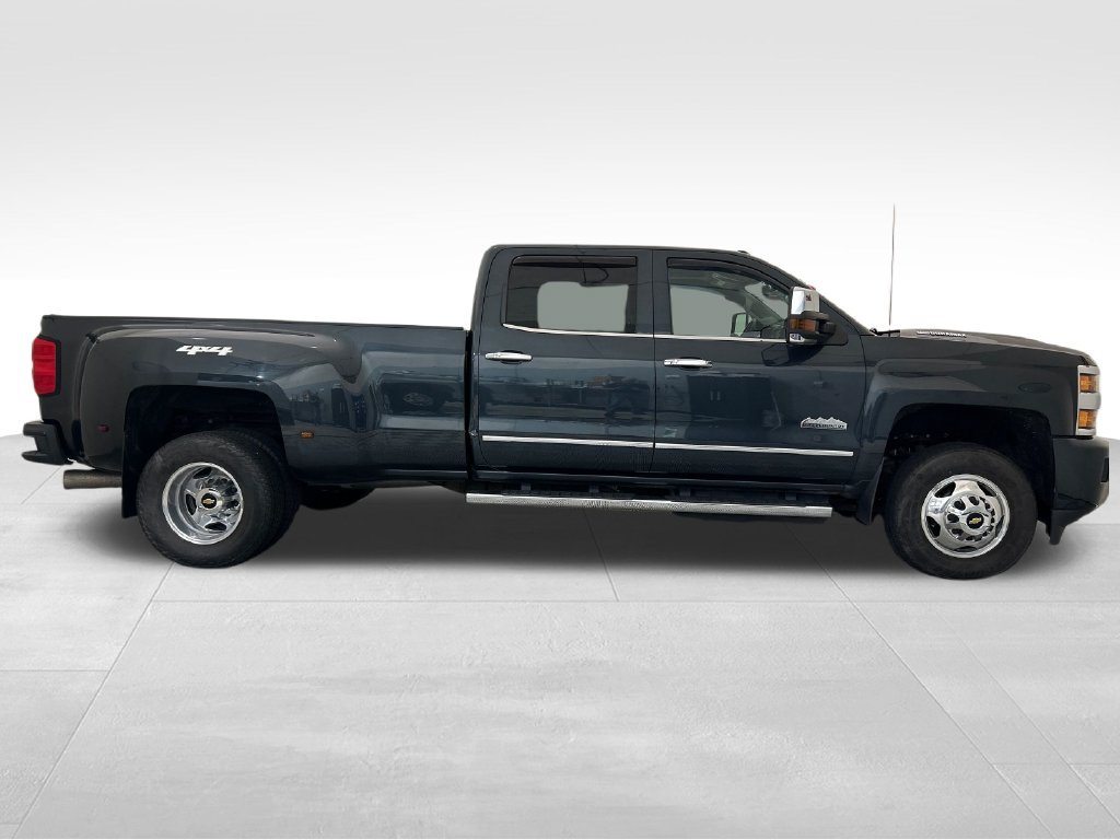 Used 2019 Chevrolet Silverado 3500 High Country w/ Duramax Plus Package AWD/4WD image 4