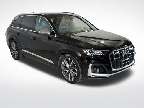 Used 2022 Audi SQ7 Premium Plus w/ SQ7 Executive Package image 10
