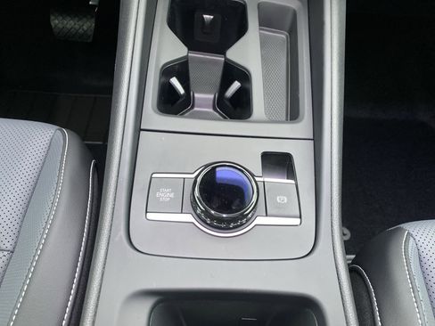 New 2025 Volkswagen Tiguan SE image 21