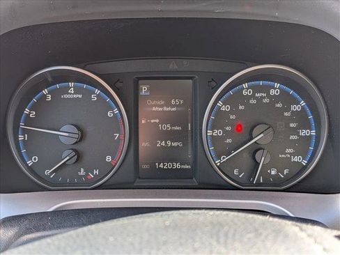 Used 2017 Toyota RAV4 XLE image 11