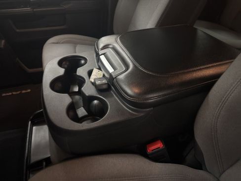 Used 2024 RAM 2500 Big Horn image 28