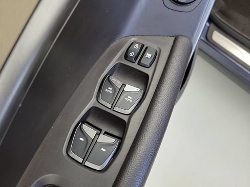 Used 2017 Hyundai Santa Fe SE w/ SE Premium Package 02 FWD image 20