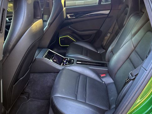 Used 2018 Porsche Panamera 4 AWD/4WD image 28