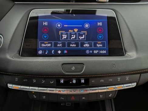 Used 2021 Cadillac XT4 Premium Luxury image 22