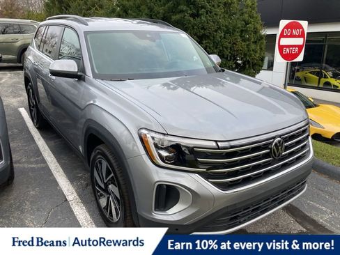 New 2026 Volkswagen Atlas SE image 1