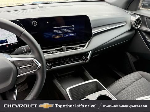 Used 2026 Chevrolet Equinox LT FWD image 18