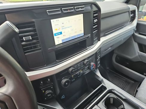 Used 2024 Ford F350 XLT image 27