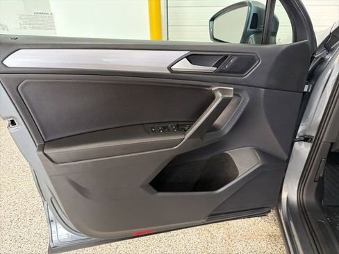 Used 2024 Volkswagen Tiguan S image 9