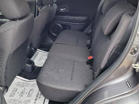 Used 2018 Honda HR-V EX image 10