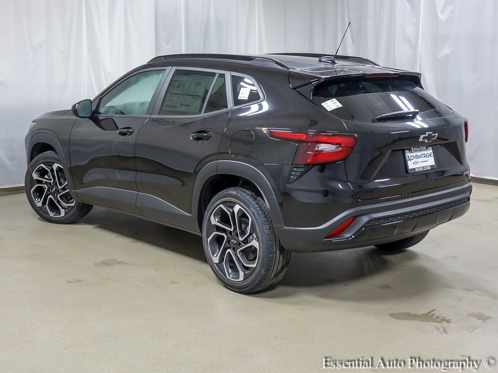 New 2026 Chevrolet Trax RS w/ Driver Confidence Package FWD image 8