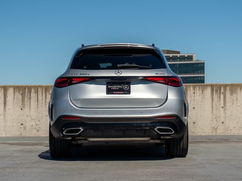 Certified 2025 Mercedes-Benz GLC 350e 4MATIC image 5