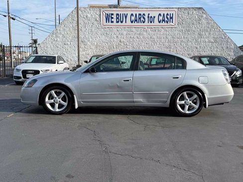 Used 2006 Nissan Altima 3.5 SE FWD image 14