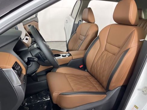 New 2026 Nissan Rogue Platinum image 18