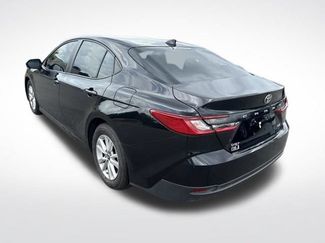 Used 2025 Toyota Camry LE w/ Convenience Package FWD video 3
