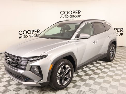 Certified 2025 Hyundai Tucson SEL image 11