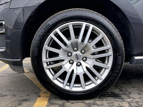 Certified 2024 Ford Expedition Limited image 8