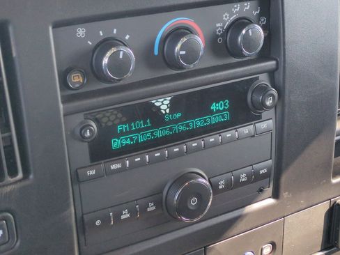 Used 2024 Chevrolet Express 2500 w/ Driver Convenience Package image 13