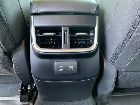 Used 2022 Subaru Outback Premium AWD/4WD image 21