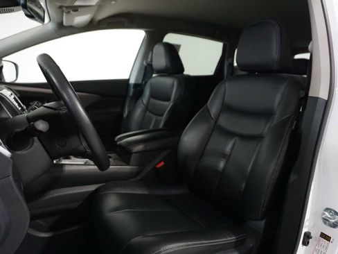 Used 2023 Nissan Murano SV image 14