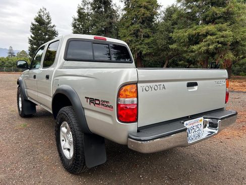 Used 2004 Toyota Tacoma PreRunner image 19