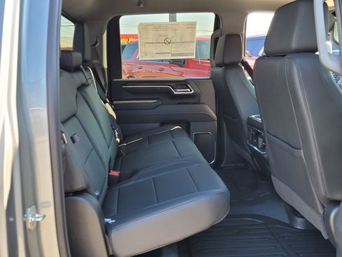 New 2025 GMC Sierra 2500 SLT image 11