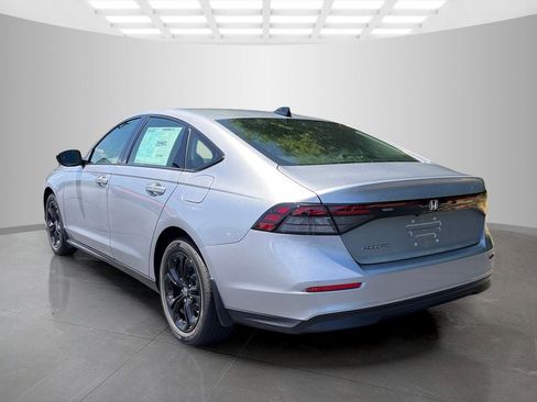 New 2025 Honda Accord SE image 4