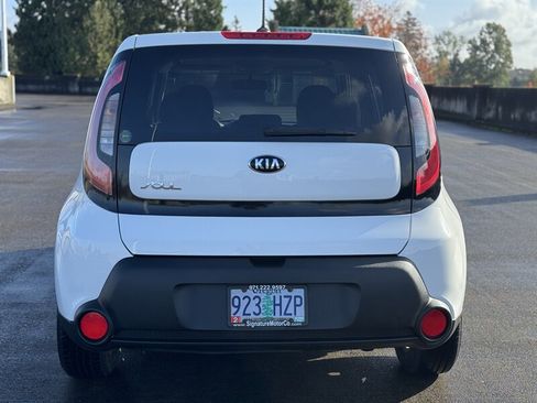 Used 2016 Kia Soul LX image 4