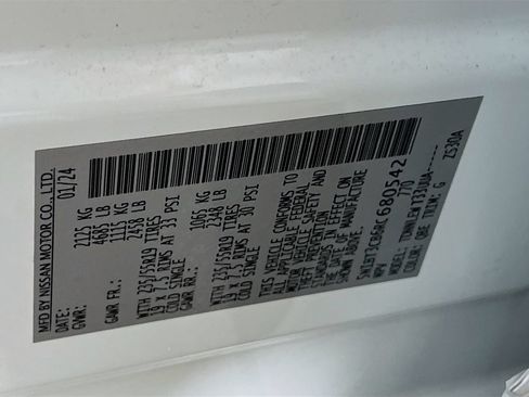 Used 2024 Nissan Rogue SL AWD/4WD image 27