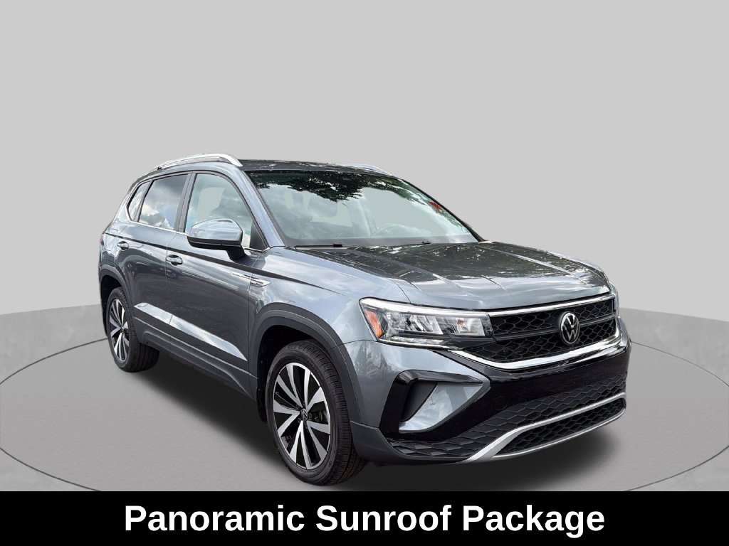 Used 2023 Volkswagen Taos SE w/ Panoramic Sunroof Package AWD/4WD image 9