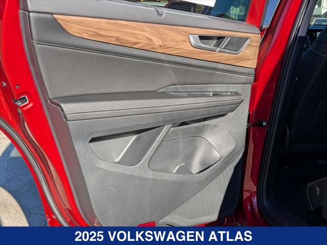 New 2025 Volkswagen Atlas SE AWD/4WD image 17