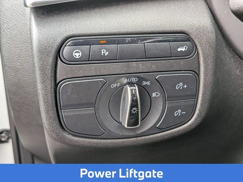 Used 2023 INFINITI QX50 Luxe FWD image 21