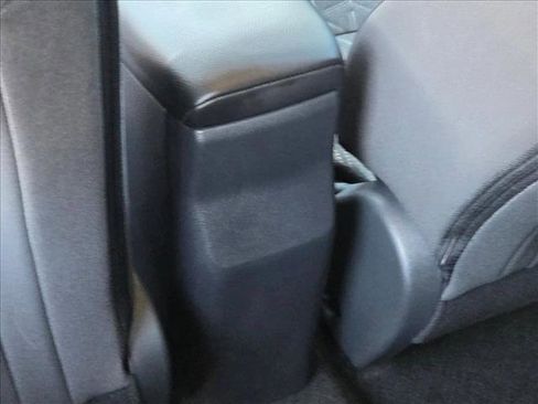 Used 2025 Nissan Kicks SV image 16