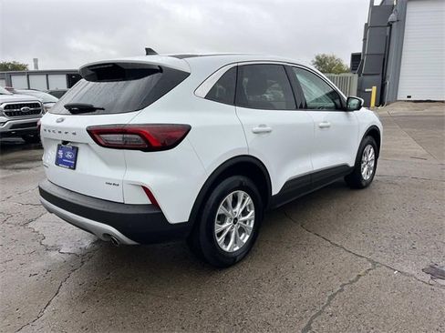Certified 2023 Ford Escape Active image 3