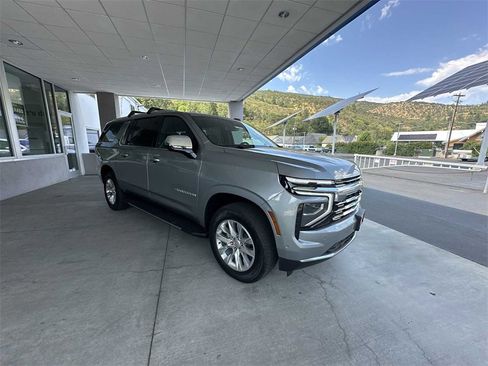 New 2025 Chevrolet Suburban Premier image 2