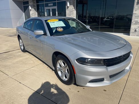 Used 2022 Dodge Charger SXT image 1