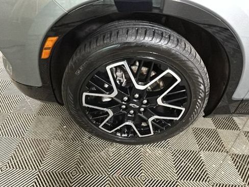 Used 2023 Chevrolet Blazer RS AWD/4WD image 9