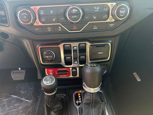 New 2026 Jeep Wrangler Unlimited Sport AWD/4WD image 18