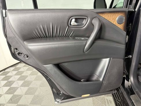 Used 2014 INFINITI QX80 2WD w/ Deluxe Touring Package image 22