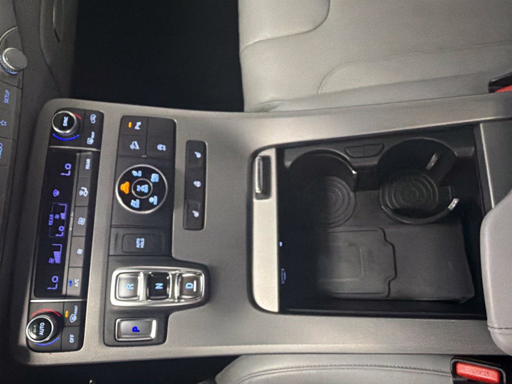 Used 2022 Hyundai Palisade SEL w/ 8P Bench Seat Package AWD/4WD image 19