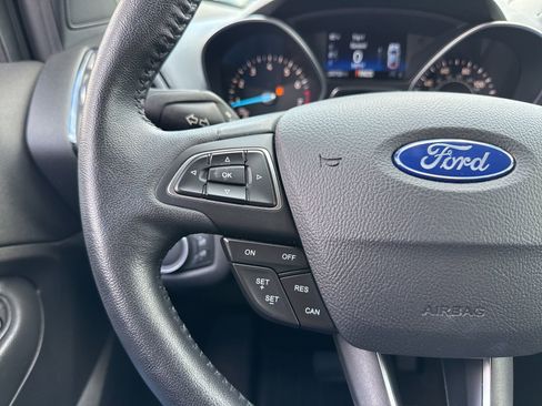 Used 2019 Ford Escape Titanium AWD/4WD image 25