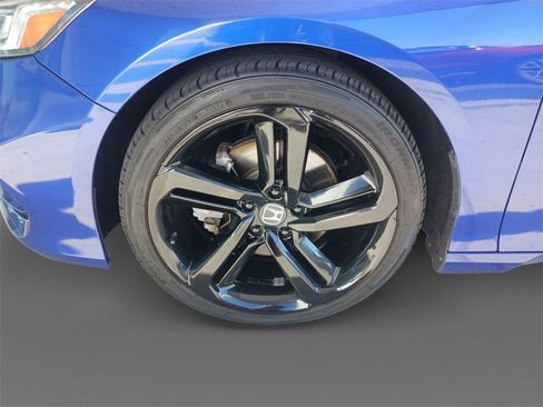 Used 2019 Honda Accord Sport image 15