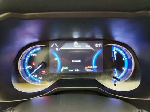 Certified 2024 Toyota RAV4 XLE Premium image 60