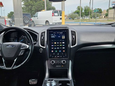 Used 2022 Ford Edge ST-Line w/ Class II Trailer Tow Package AWD/4WD image 14