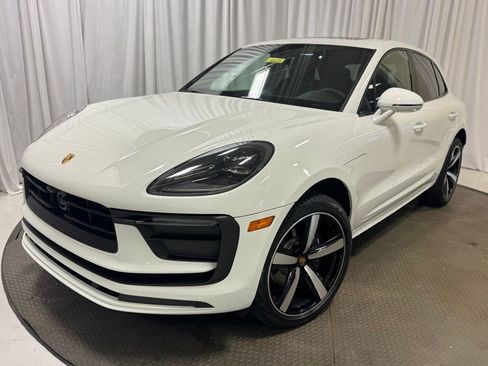 New 2026 Porsche Macan image 37
