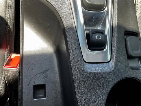 Used 2021 Chevrolet Camaro LT w/ RS Package image 14