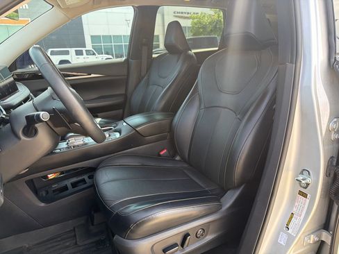Used 2023 INFINITI QX60 Pure FWD image 11