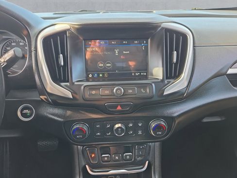 Used 2018 GMC Terrain SLE w/ Driver Convenience Package image 17