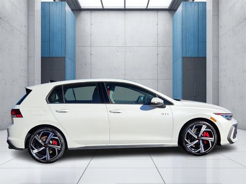 New 2025 Volkswagen GTI SE image 27